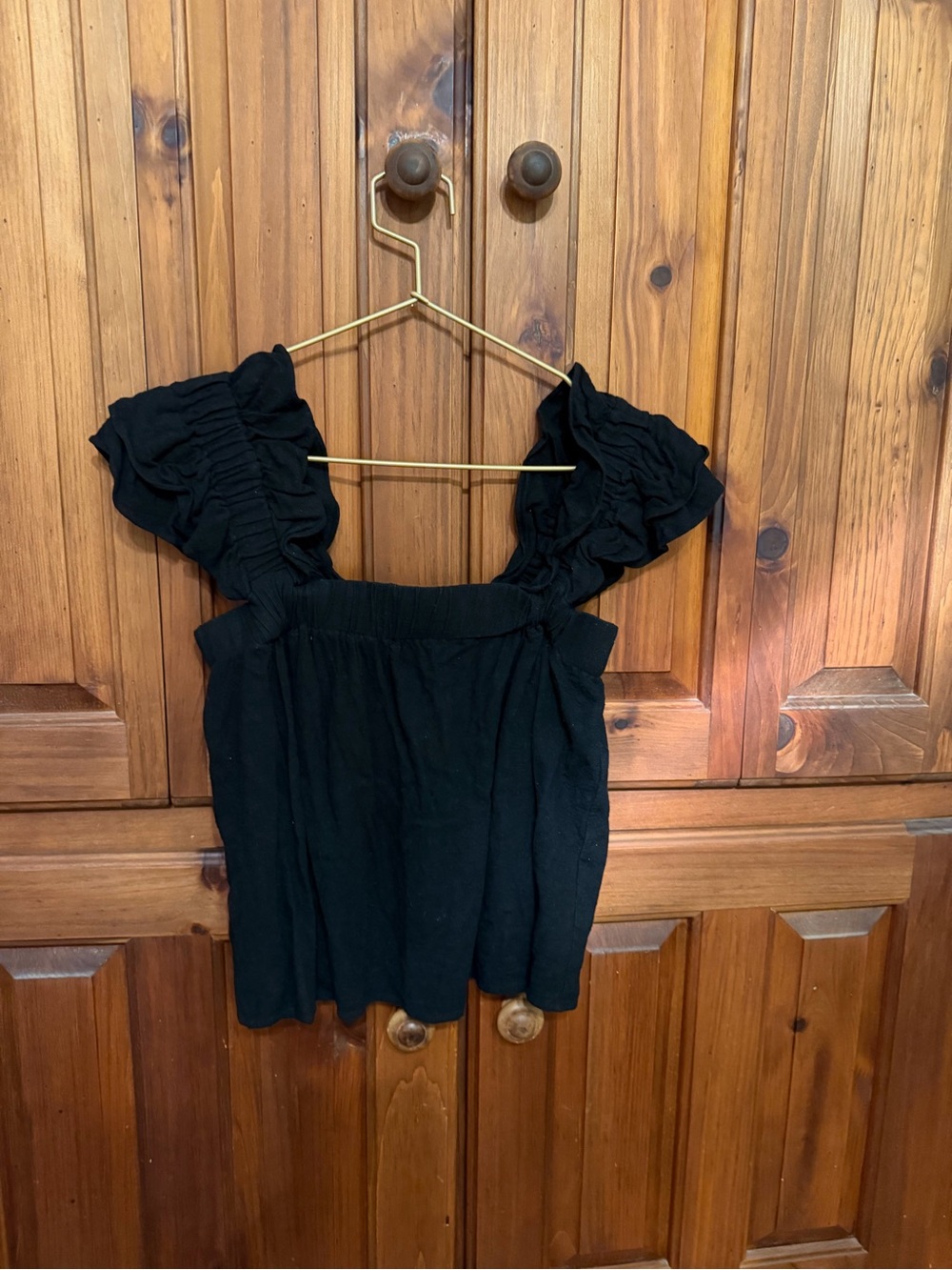 THML Black Ruffled-Sleeve Crop Top